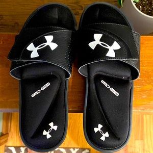 Under Armour foam Sandles